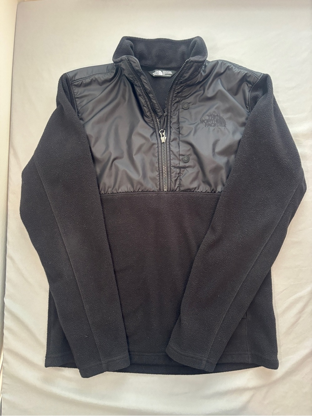 The North Face Men’s Black Zip-Up Fleece Pullover size small